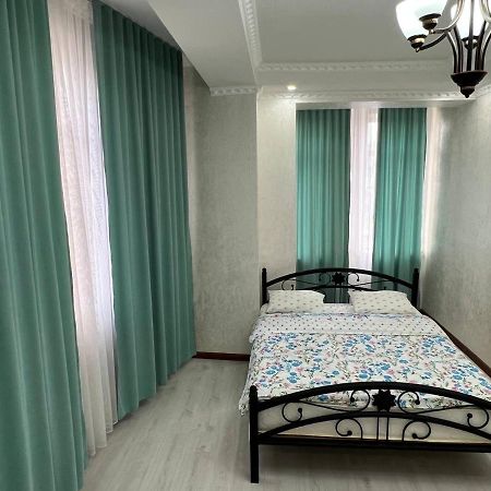 2-Room Apartment Mossovet Bişkek Dış mekan fotoğraf
