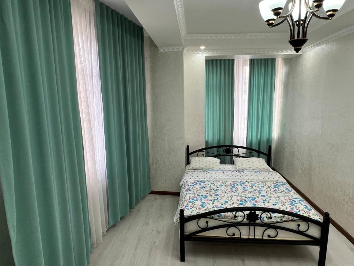2-Room Apartment Mossovet Bişkek Dış mekan fotoğraf
